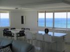 фото отеля Dorchester On The Beach Apartments Gold Coast