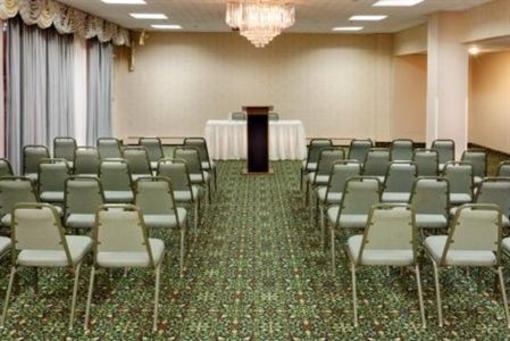 фото отеля Holiday Inn Fort Lee