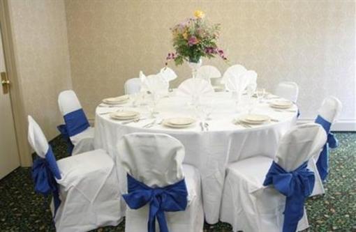 фото отеля Holiday Inn Fort Lee