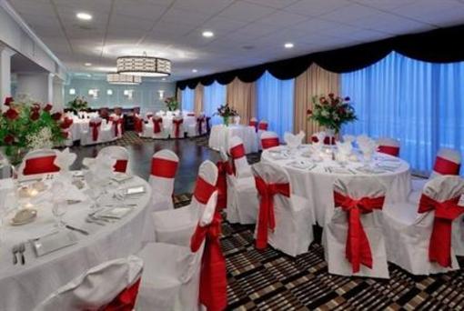 фото отеля Holiday Inn Fort Lee