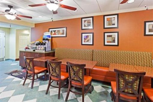 фото отеля Holiday Inn Express Alcoa Knoxville Airport