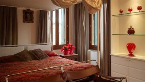 фото отеля Sleep In Venice