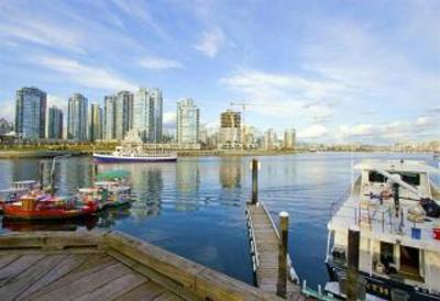фото отеля Granville Island Hotel
