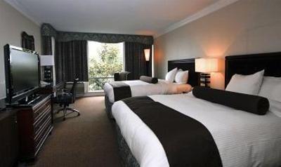 фото отеля Granville Island Hotel