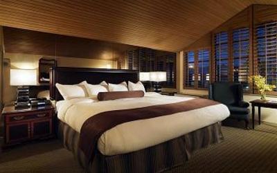 фото отеля Granville Island Hotel