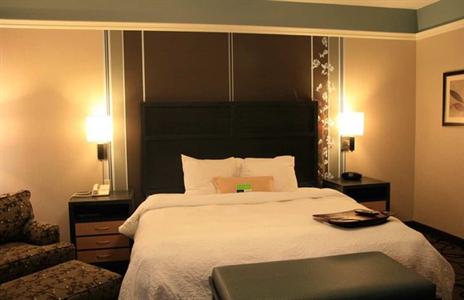 фото отеля Hampton Inn & Suites Buffalo Downtown
