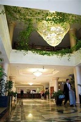 фото отеля Phoenicia Grand Hotel