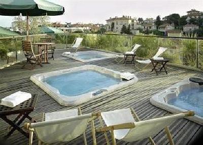 фото отеля Excelsuites Hotel - Residence