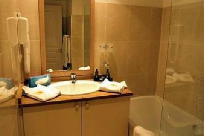 фото отеля Excelsuites Hotel - Residence