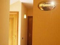 Harri's Hotel