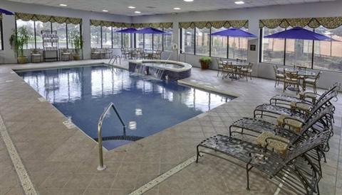 фото отеля Hampton Inn Buffalo Airport