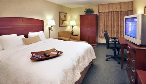 фото отеля Hampton Inn Buffalo Airport