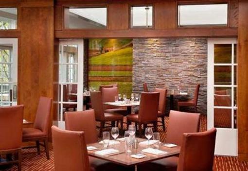 фото отеля Boston Marriott Burlington