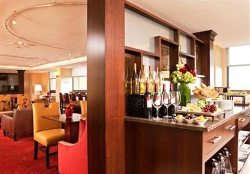 фото отеля Boston Marriott Burlington