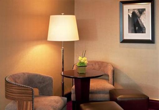 фото отеля Boston Marriott Burlington