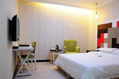 фото отеля Gorgeous Fad Hotel