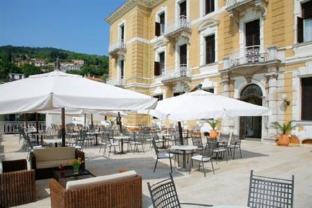 фото отеля Hotel Opatija