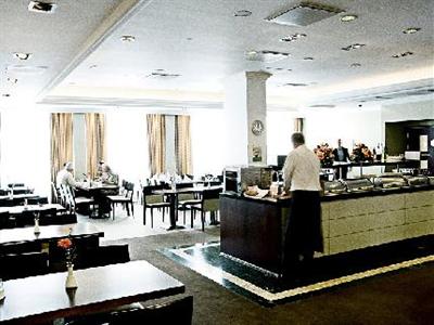 фото отеля Quality Hotel Airport Dan