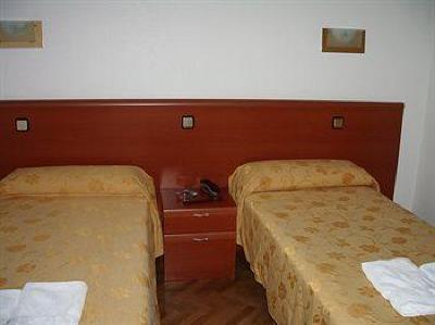 фото отеля Hostal Jerez