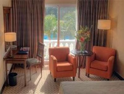 фото отеля Howard Johnson Resort Pilar