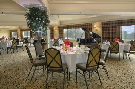 фото отеля Hilton Lafayette