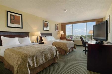фото отеля Hilton Lafayette