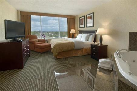 фото отеля Hilton Lafayette