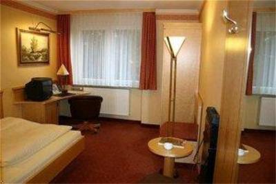 фото отеля Eden Hotel Gottingen