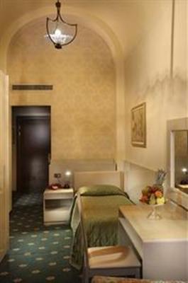 фото отеля Grand Hotel Plaza & Locanda Maggiore