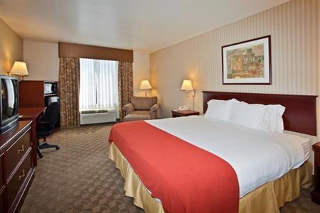 фото отеля Holiday Inn Express Hotel & Suites Henderson (Nevada)