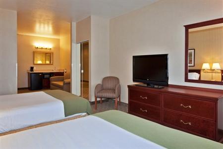 фото отеля Holiday Inn Express Hotel & Suites Henderson (Nevada)