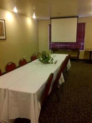 фото отеля Holiday Inn Express Hotel & Suites Henderson (Nevada)