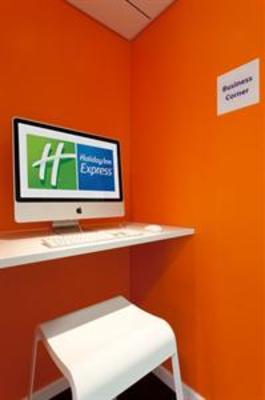 фото отеля Holiday Inn Express Hotel Strasbourg