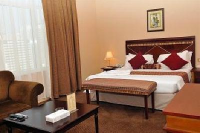 фото отеля Cassells Hotel Apartments