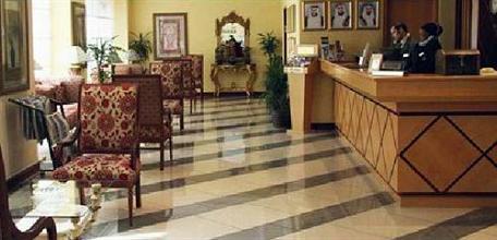 фото отеля Cassells Hotel Apartments