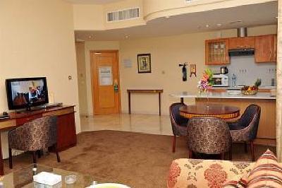 фото отеля Cassells Hotel Apartments