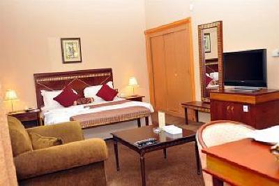 фото отеля Cassells Hotel Apartments