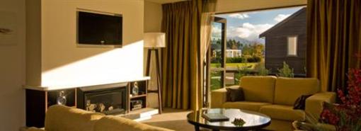фото отеля Village Lake Apartments