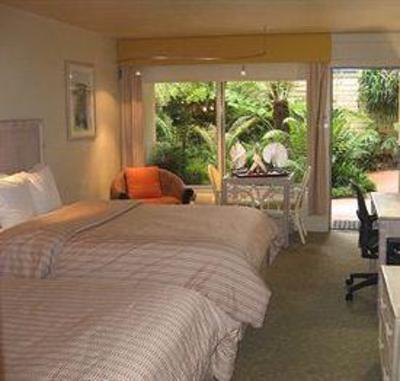 фото отеля Best Western Beach Resort Monterey