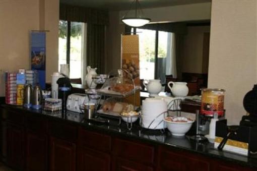 фото отеля Hampton Inn Dallas / Richardson (Central Expressway)