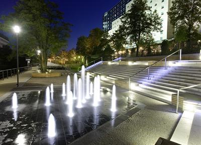 фото отеля Estrel Berlin