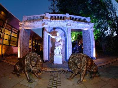 фото отеля Best Western Premier Queen Hotel