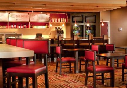 фото отеля Courtyard by Marriott Denton