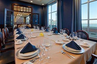 фото отеля Sheraton Erie Bayfront Hotel