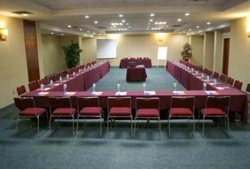фото отеля Howard Johnson Plaza Hotel Las Torres Guadalajara