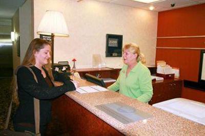фото отеля Hampton Inn Paris