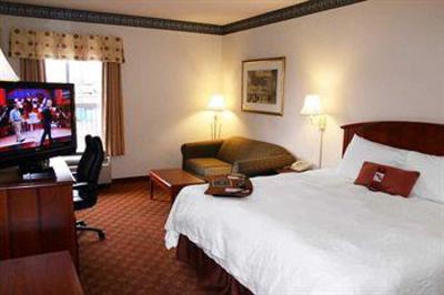 фото отеля Hampton Inn Paris