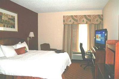 фото отеля Hampton Inn Paris