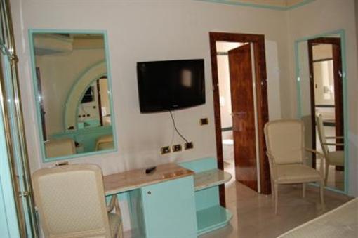 фото отеля Hotel Europa Foggia