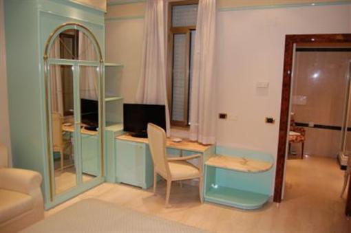 фото отеля Hotel Europa Foggia